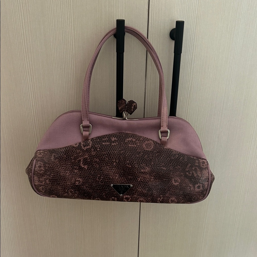 Prada Mauve Pink Leather Shoulder Bag with Python-Effect Panel - Picture 2 of 8
